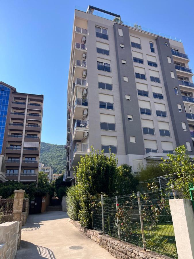 Atina Apartment, City Centre Budva ,Luxurious, Bright, Parking Exterior foto